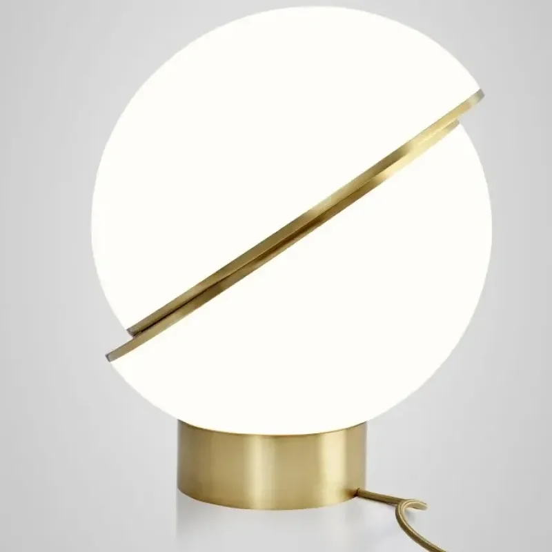 Crescent - Lee Broom w Mesmetric