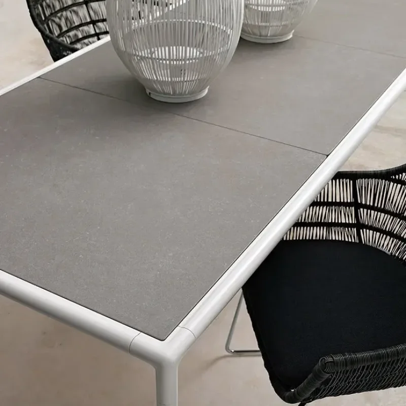 Crinoline C2PF – B&B Italia Outdoor at Mesmetric
