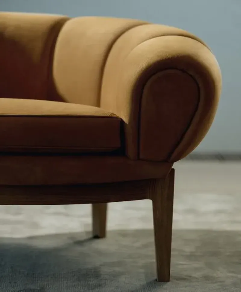 Croissant Lounge Chair - Gubi.dk w Mesmetric