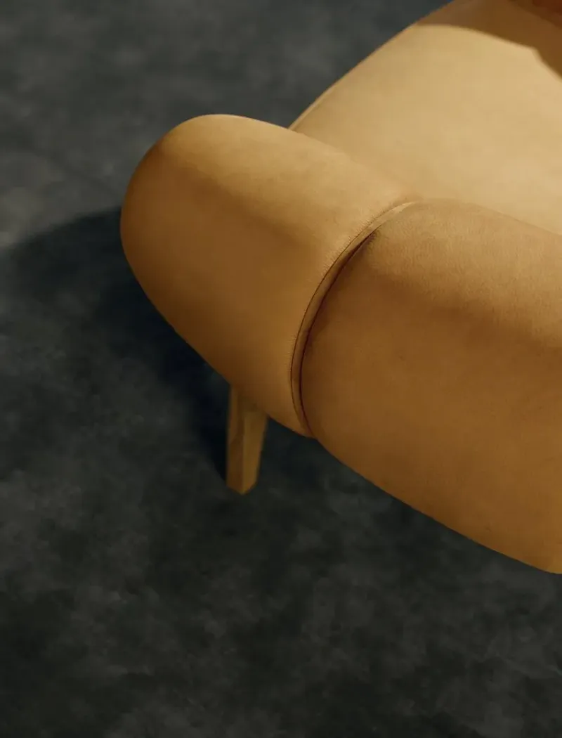 Croissant Lounge Chair - Gubi.dk w Mesmetric