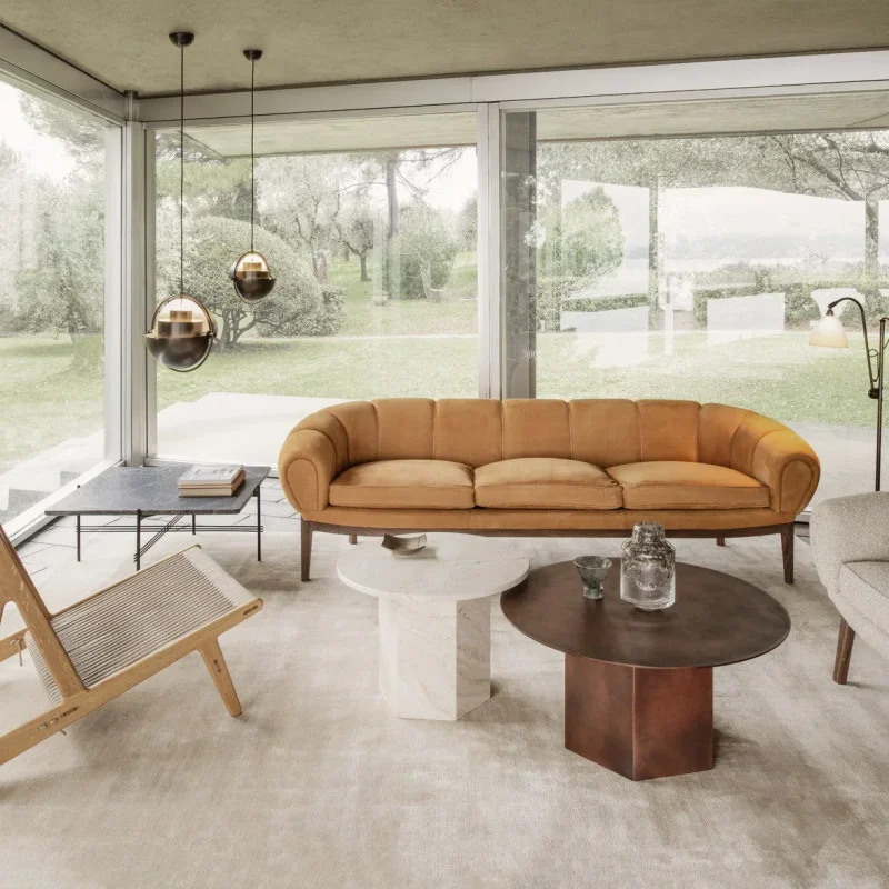 Croissant Lounge Chair - Gubi.dk w Mesmetric