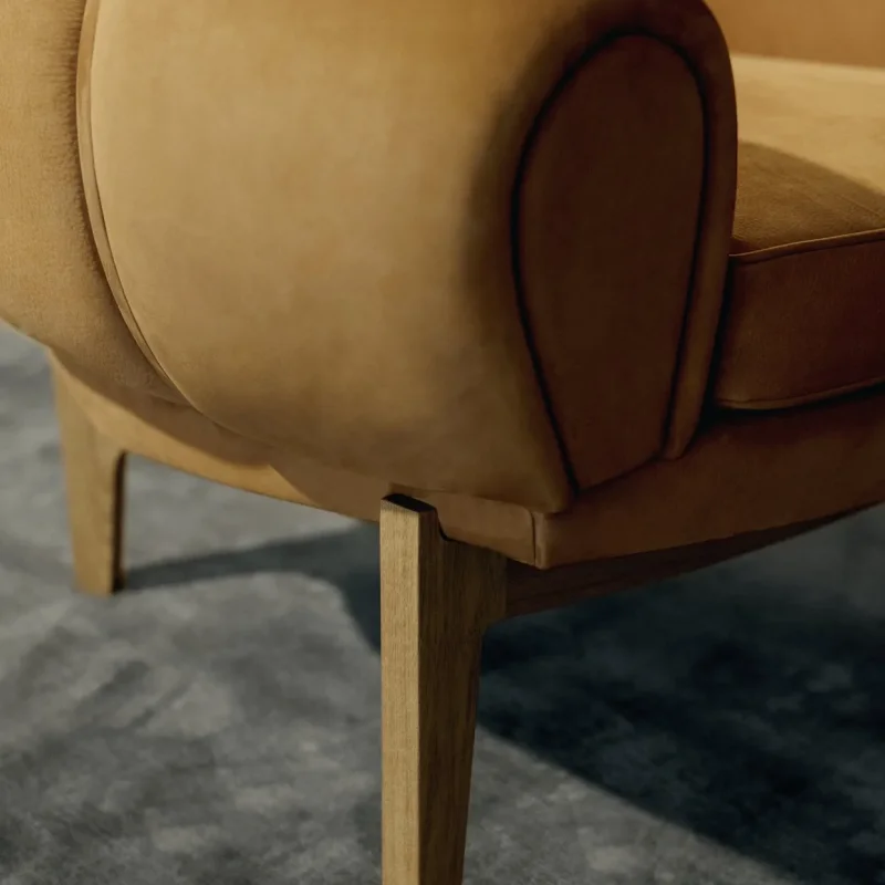 Croissant Lounge Chair - Gubi.dk w Mesmetric