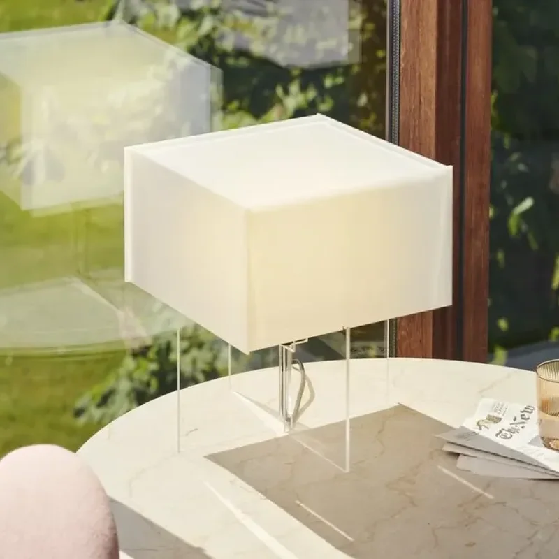 Cross-Plex™ - Fritz Hansen w Mesmetric