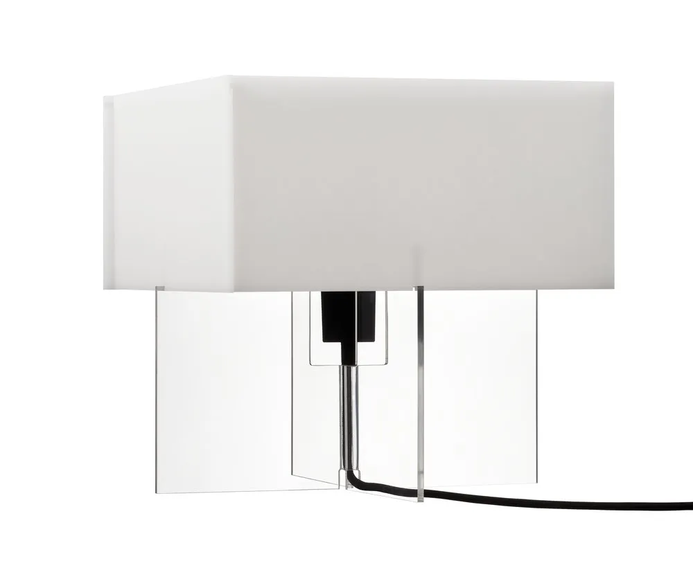 Cross-Plex™ - Fritz Hansen w Mesmetric