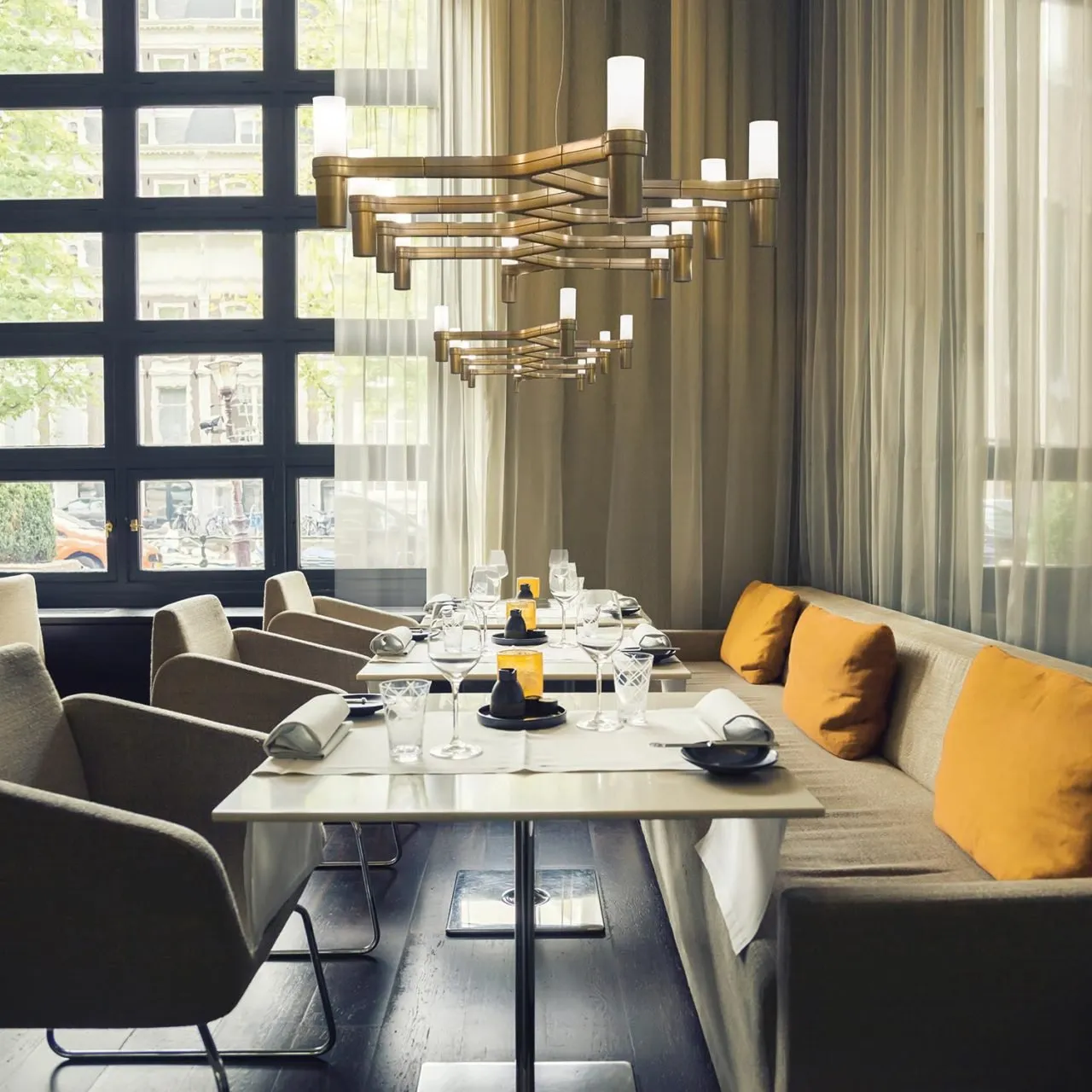 Crown Plana Linea - Nemo Lighting w Mesmetric