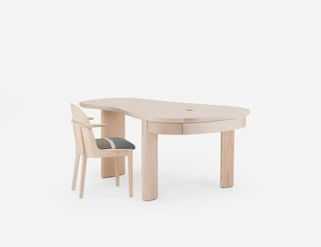 683Q Twenty-Five Desk - De La Espada w Mesmetric