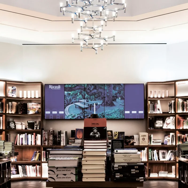 Crown Summa – Nemo Lighting at Mesmetric
