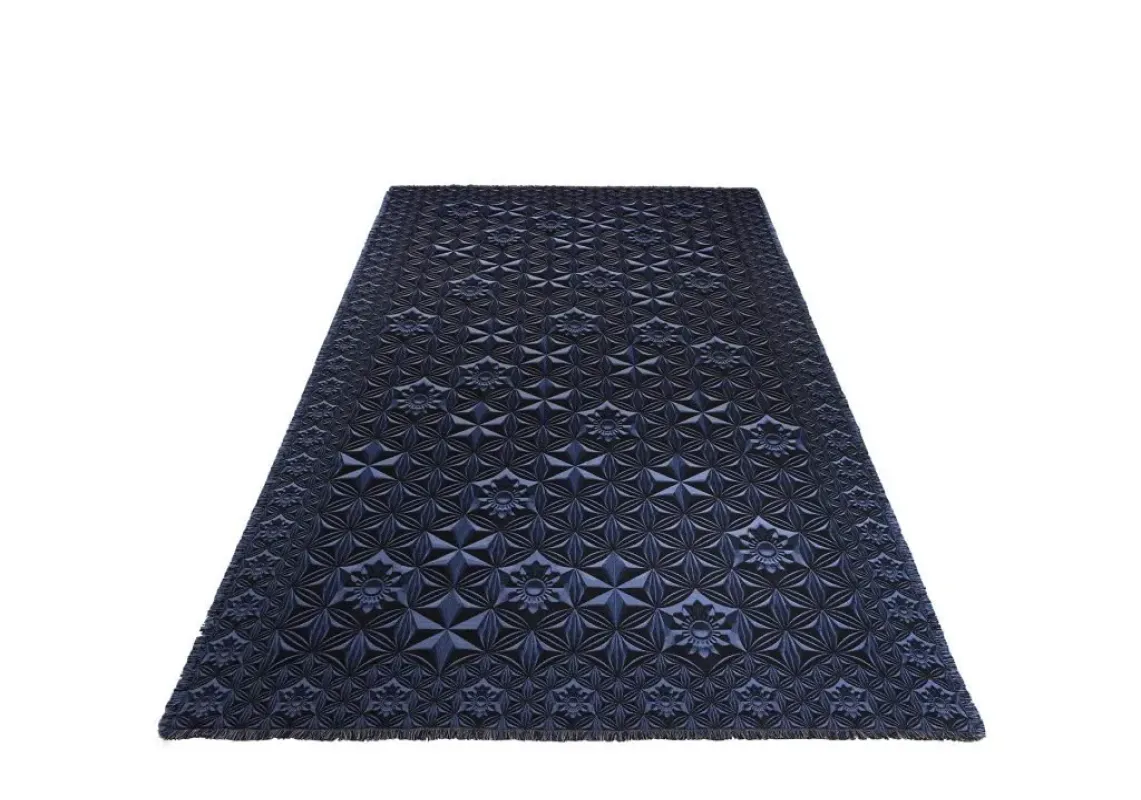 Crystal Rose – Moooi Carpets at Mesmetric