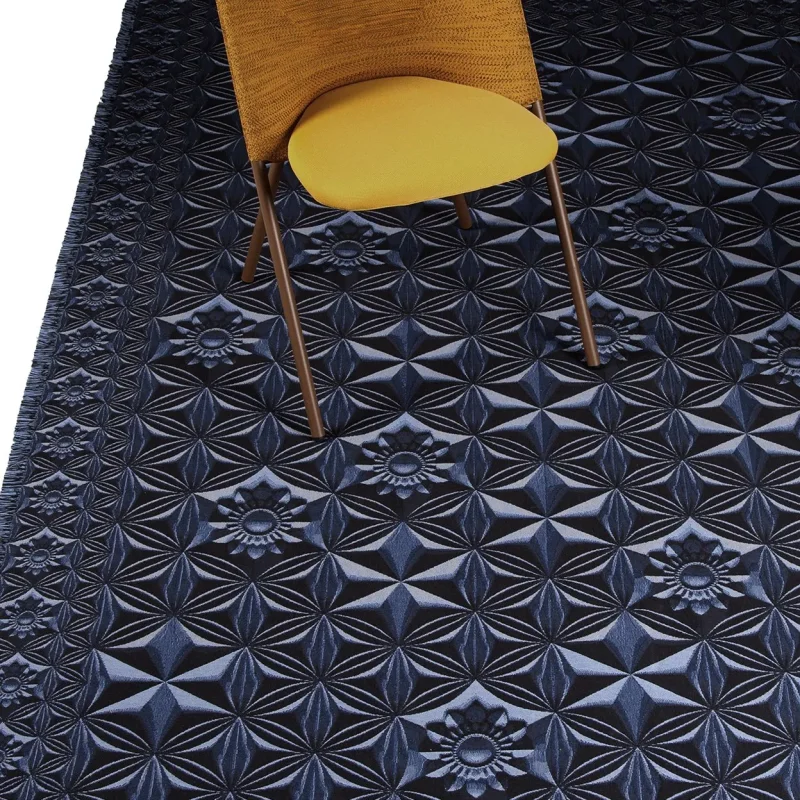 Crystal Rose – Moooi Carpets at Mesmetric