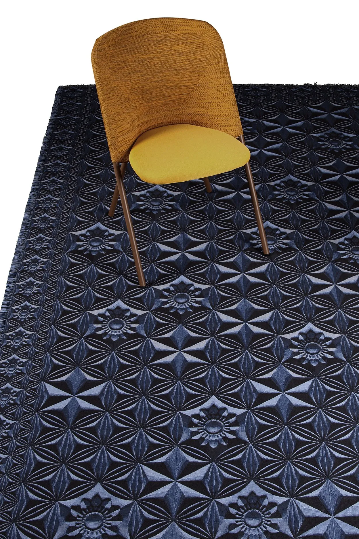 Crystal Rose – Moooi Carpets at Mesmetric