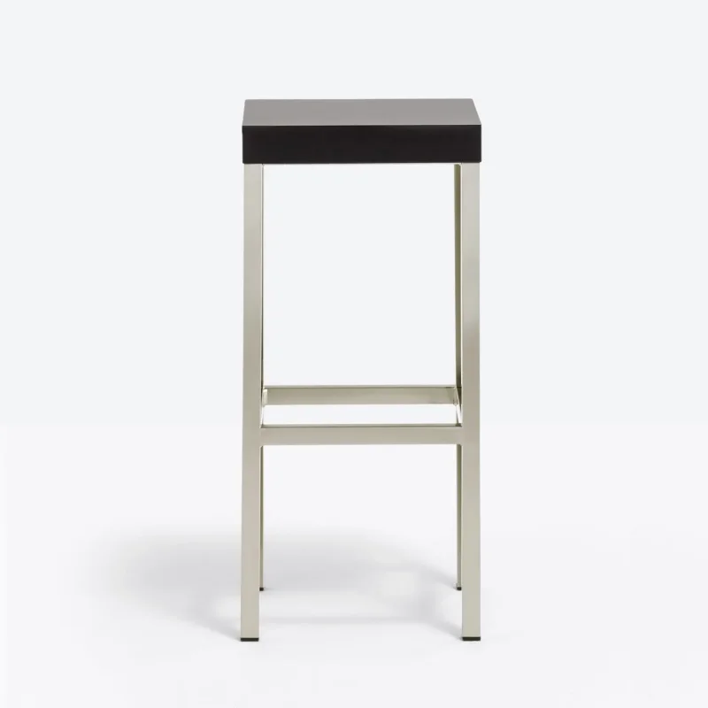 Cube w – Pedrali at Mesmetric