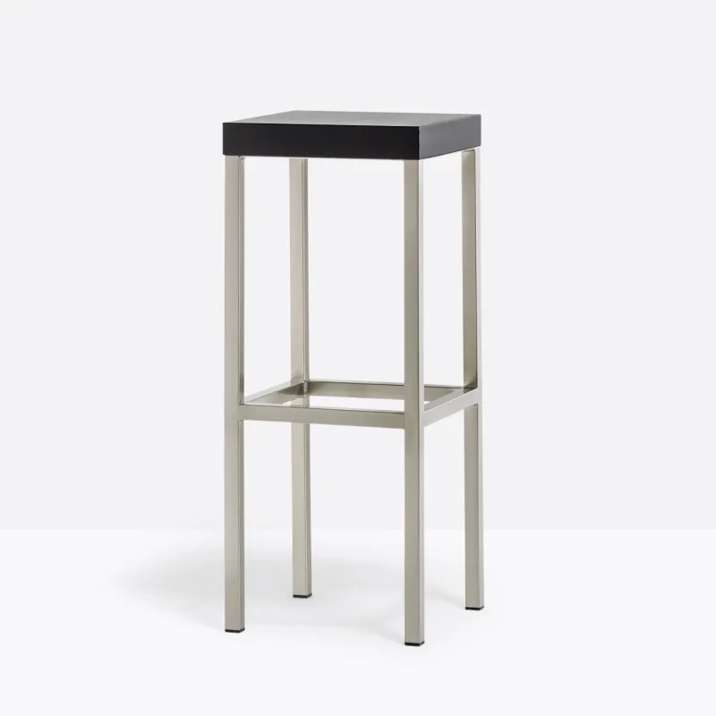 Cube w – Pedrali at Mesmetric