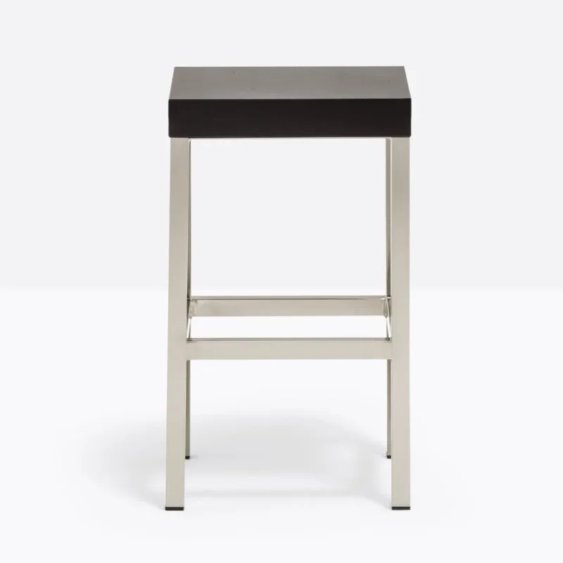 Cube w – Pedrali at Mesmetric