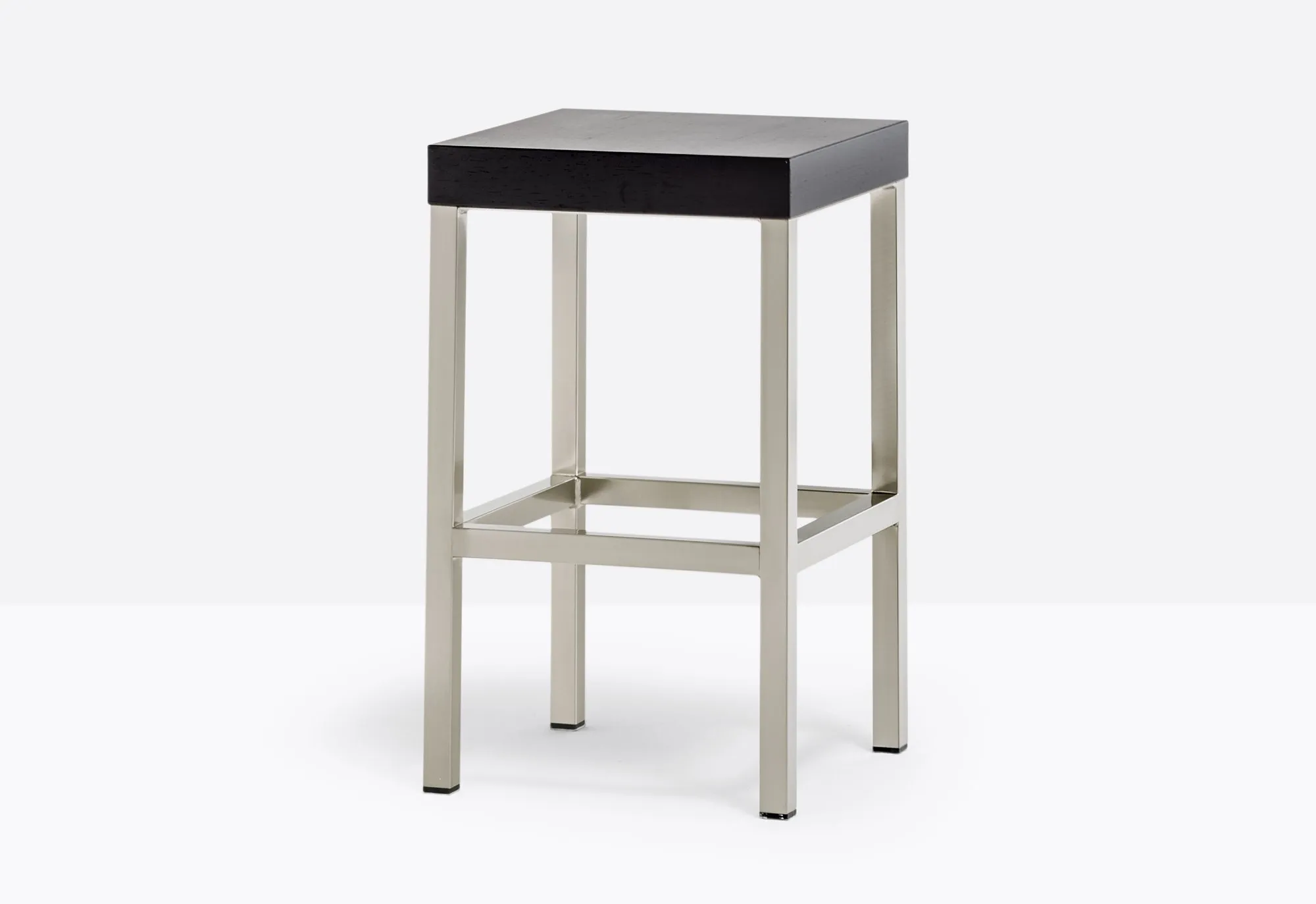Cube w – Pedrali at Mesmetric