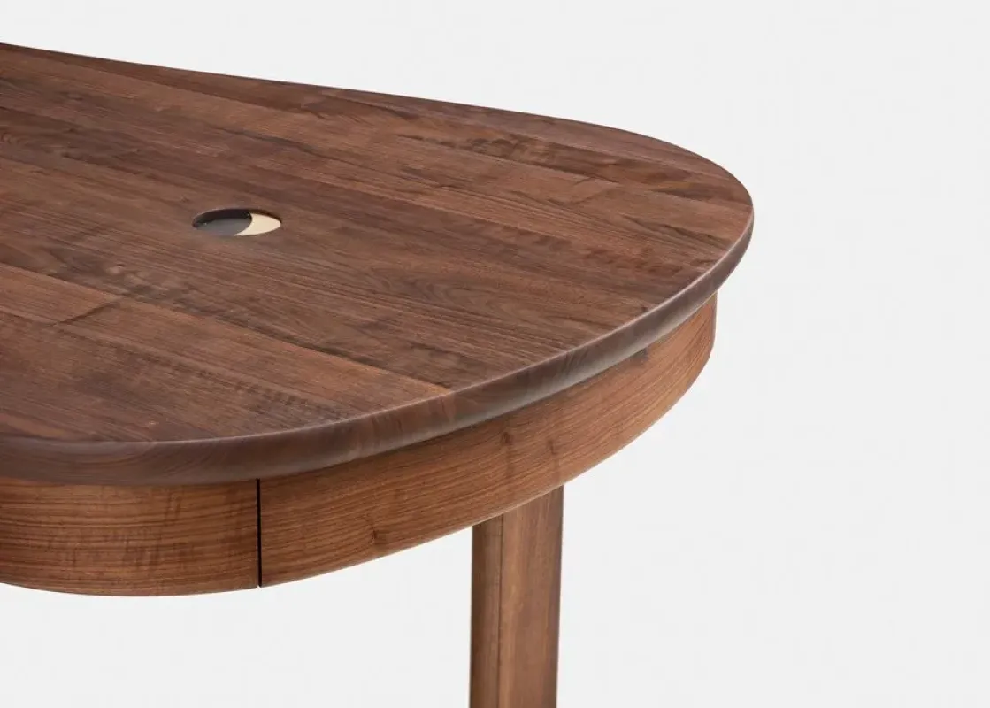 683Q Twenty-Five Desk - De La Espada w Mesmetric