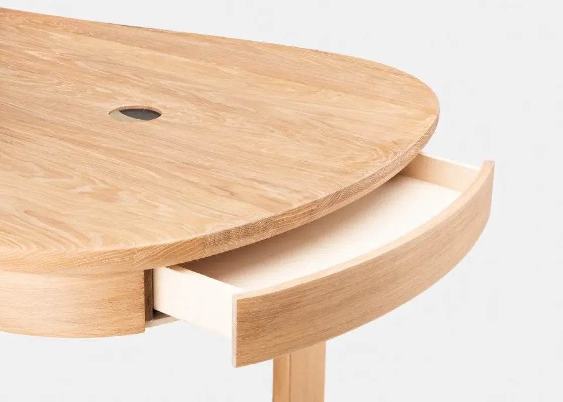 683Q Twenty-Five Desk - De La Espada w Mesmetric