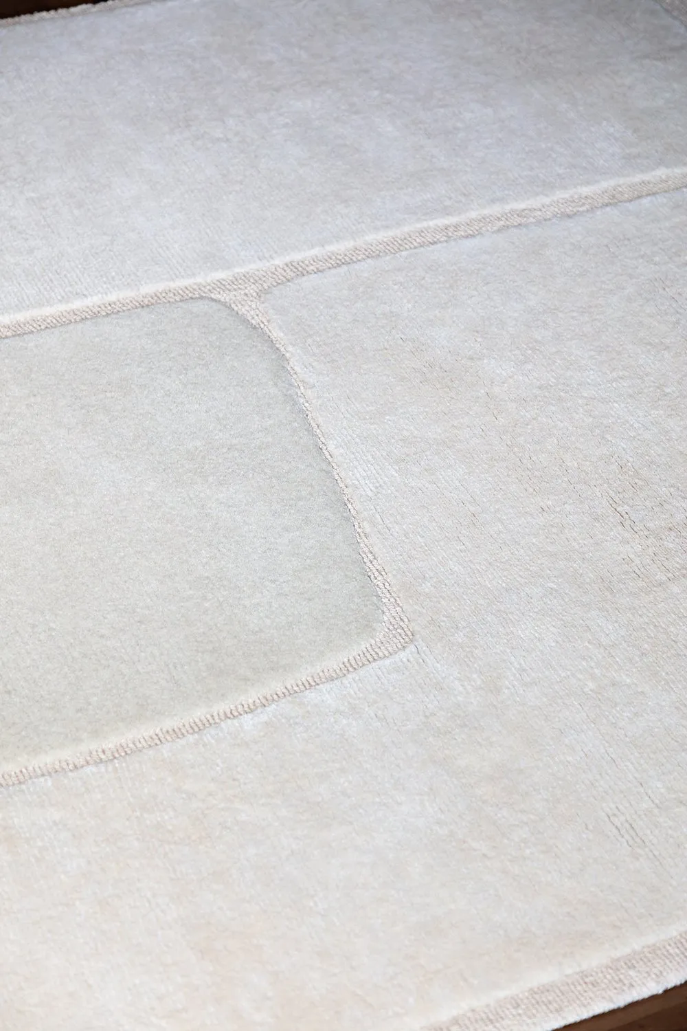 Cut Out Monocromo Linen – CC-Tapis at Mesmetric