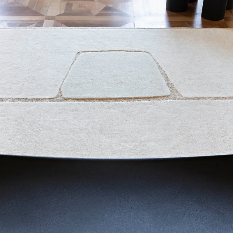 Cut Out Monocromo Linen – CC-Tapis at Mesmetric