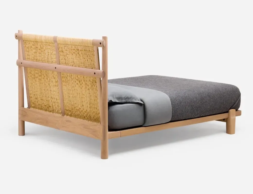 684 Twenty-Five Bed