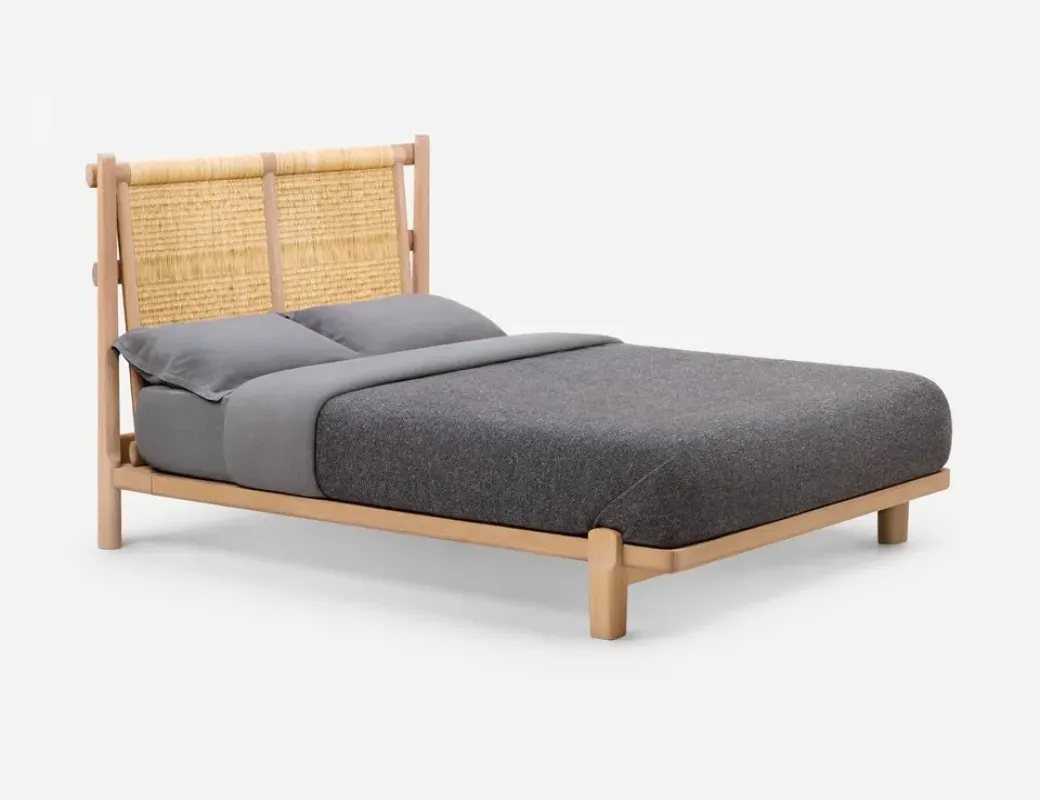684 Twenty-Five Bed
