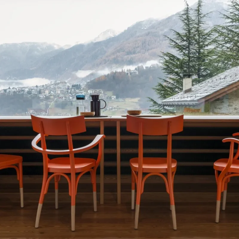 Czech - Gebrüder Thonet Vienna w Mesmetric