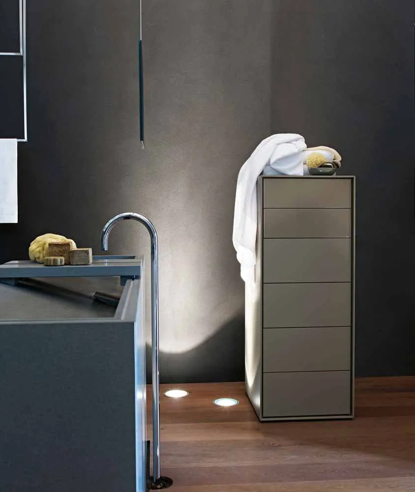 Dado - B&B Italia w Mesmetric