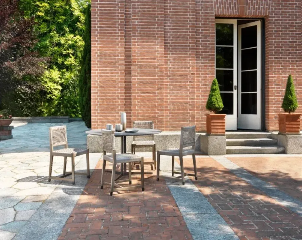 Dafne Outdoor – Flexform at Mesmetric