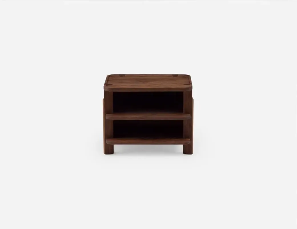 685Q Twenty-Five Bedside Table - De La Espada w Mesmetric