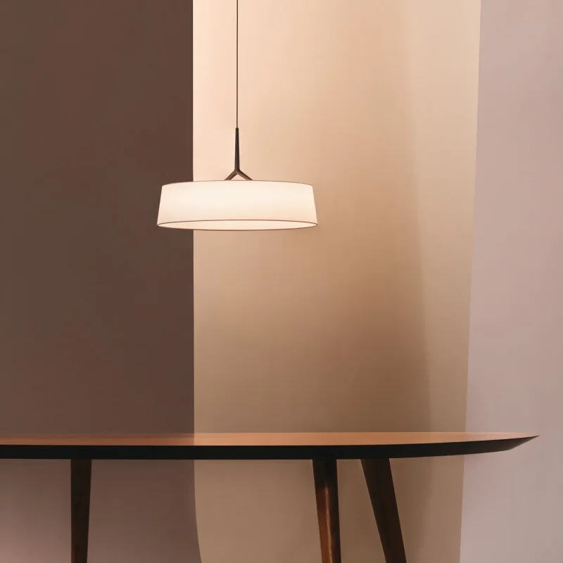 Dama - Vibia w Mesmetric