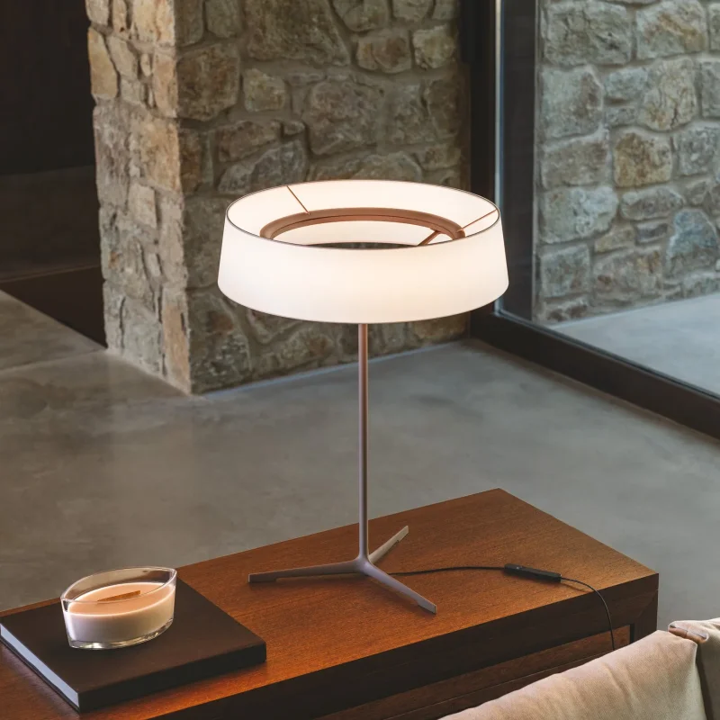 Dama - Vibia w Mesmetric