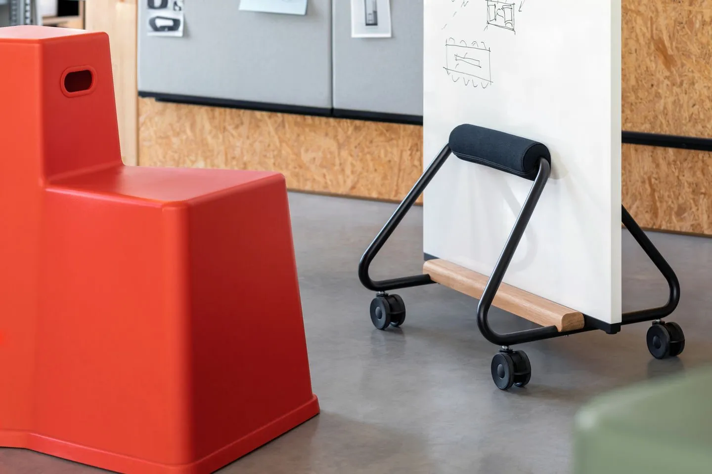 Dancing Wall - Vitra w Mesmetric