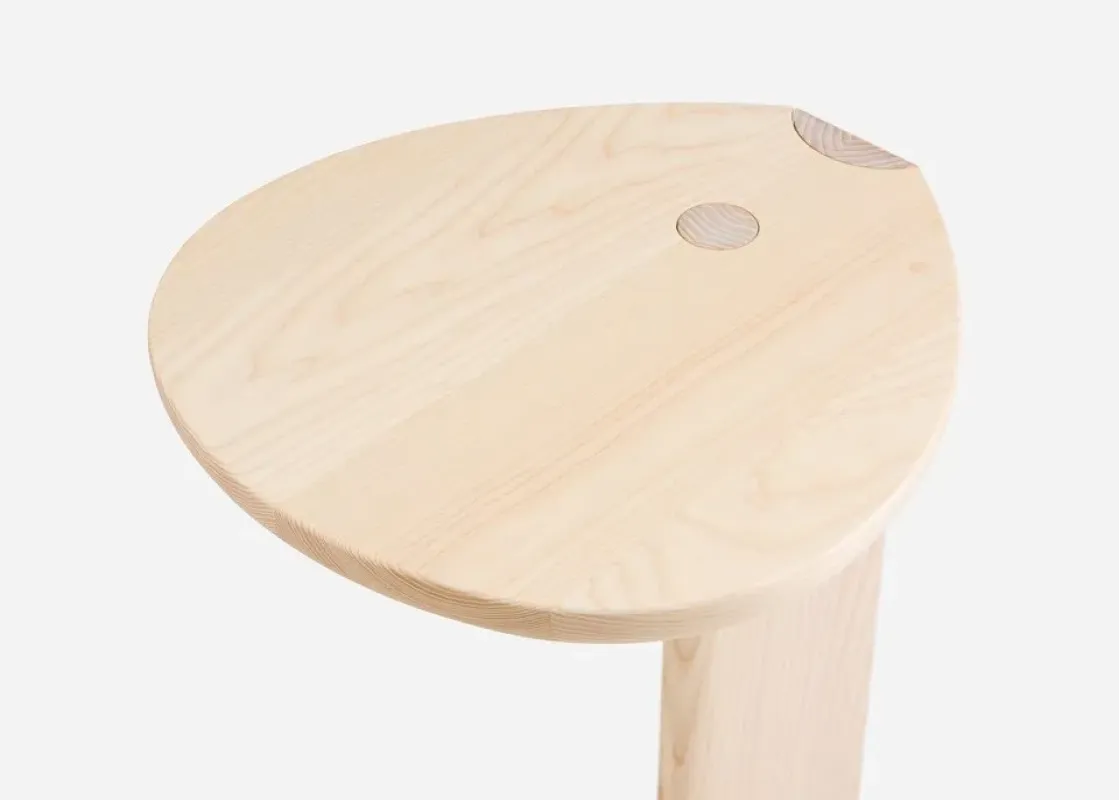 689 twenty-five side table