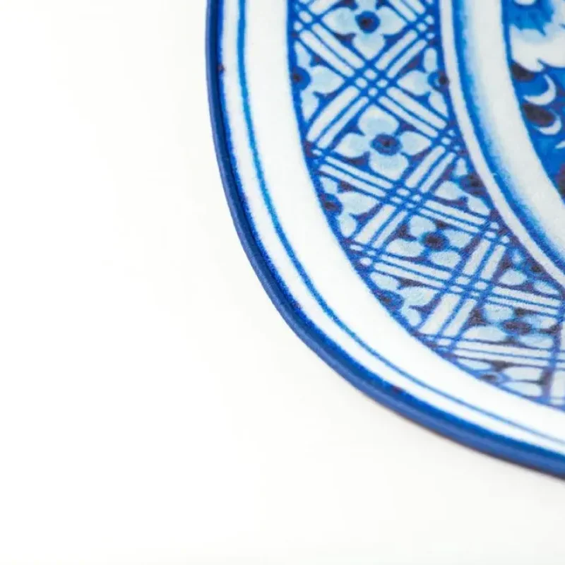 Delft Blue Plate – Moooi Carpets at Mesmetric