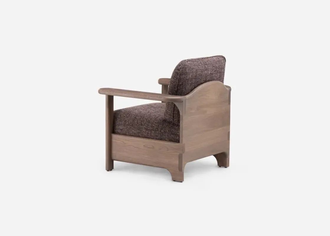 690S Twenty-Five Lounge Armchair - De La Espada w Mesmetric