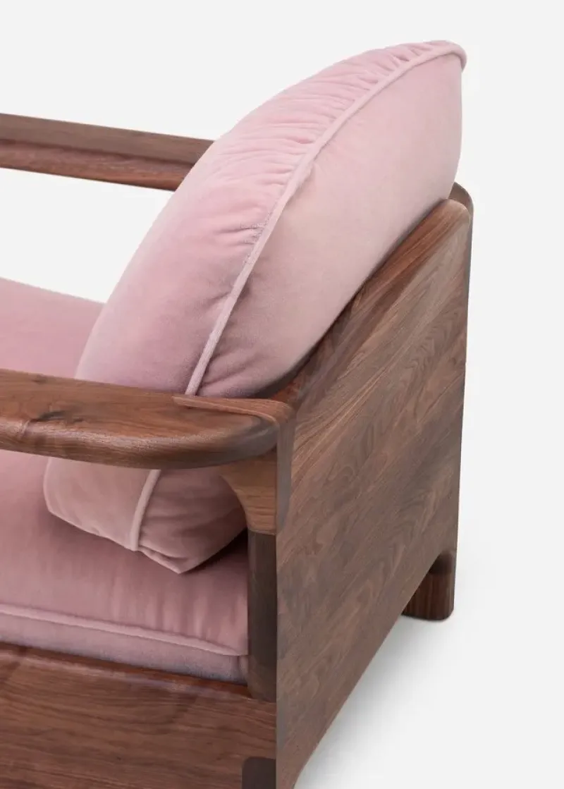 690S Twenty-Five Lounge Armchair - De La Espada w Mesmetric