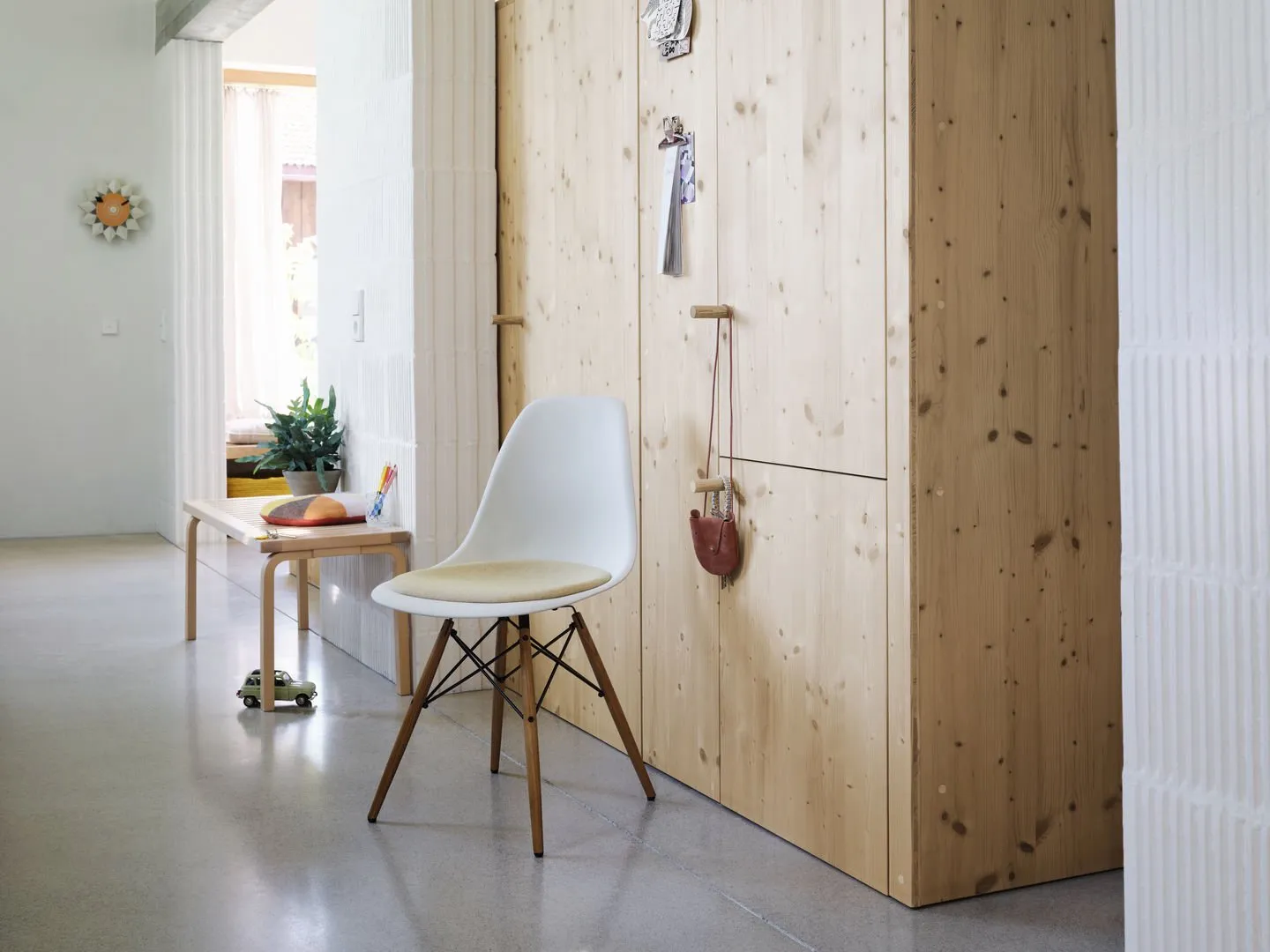 Diamond Markers Clock - Vitra w Mesmetric