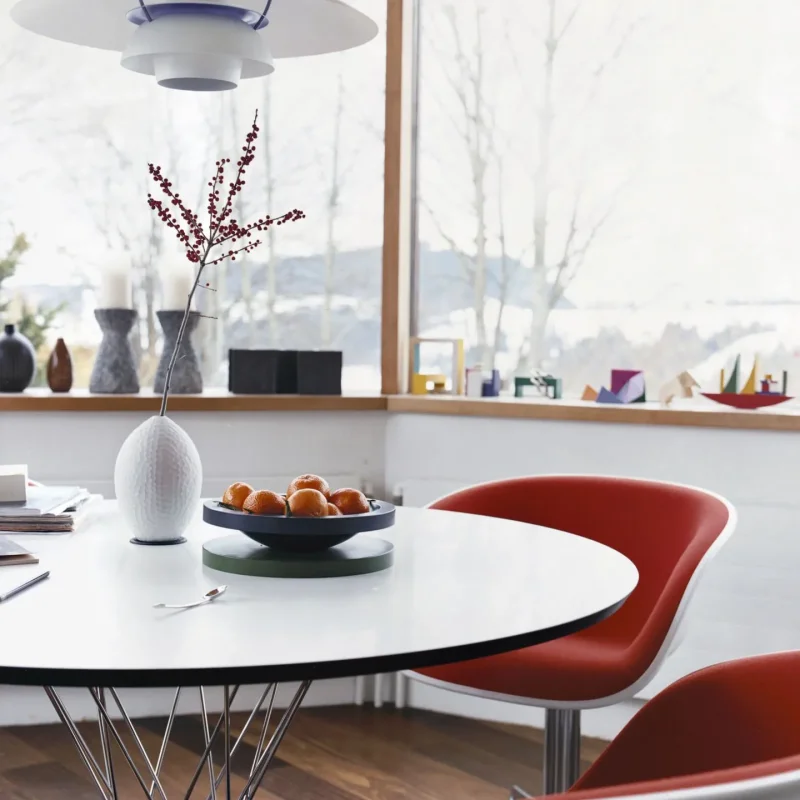 Dining Table - Vitra w Mesmetric