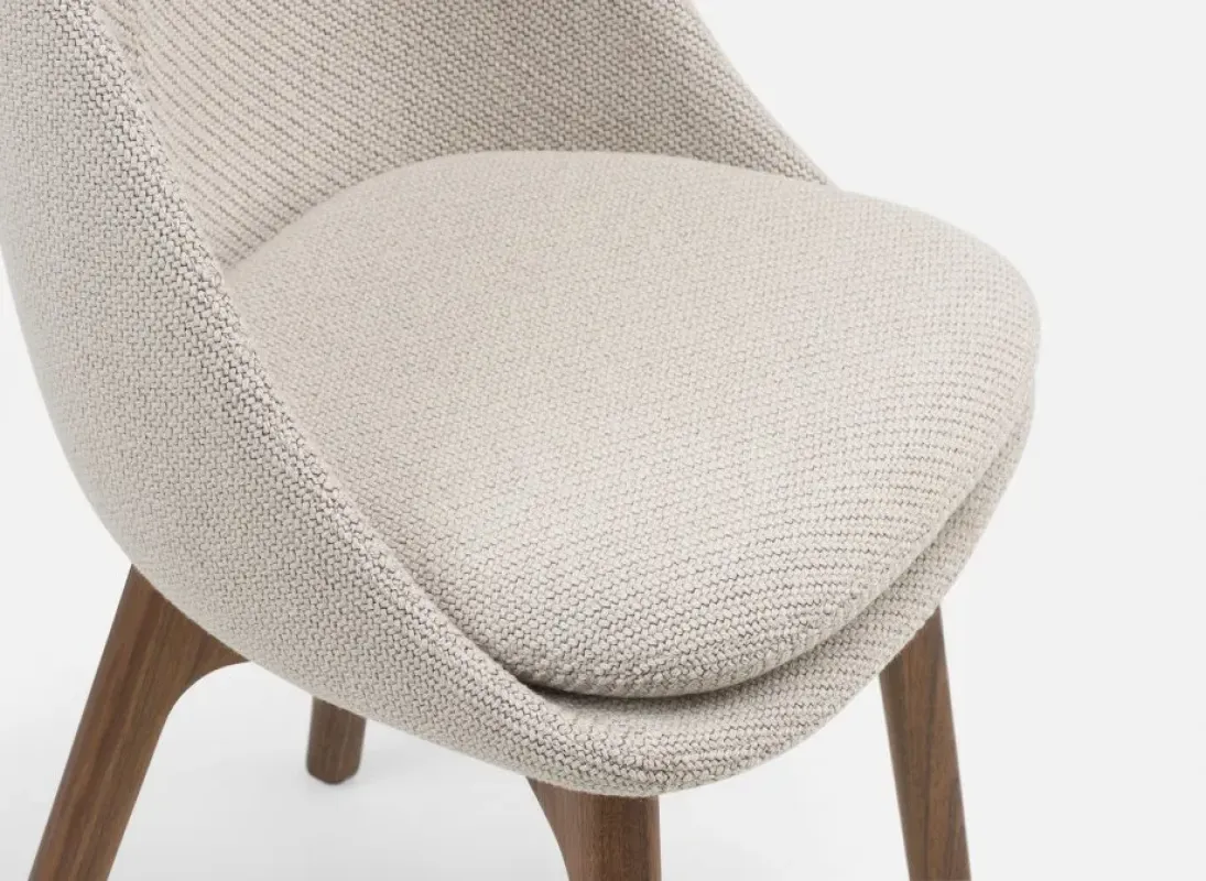 750 Solo Dining Chair – De La Espada at Mesmetric