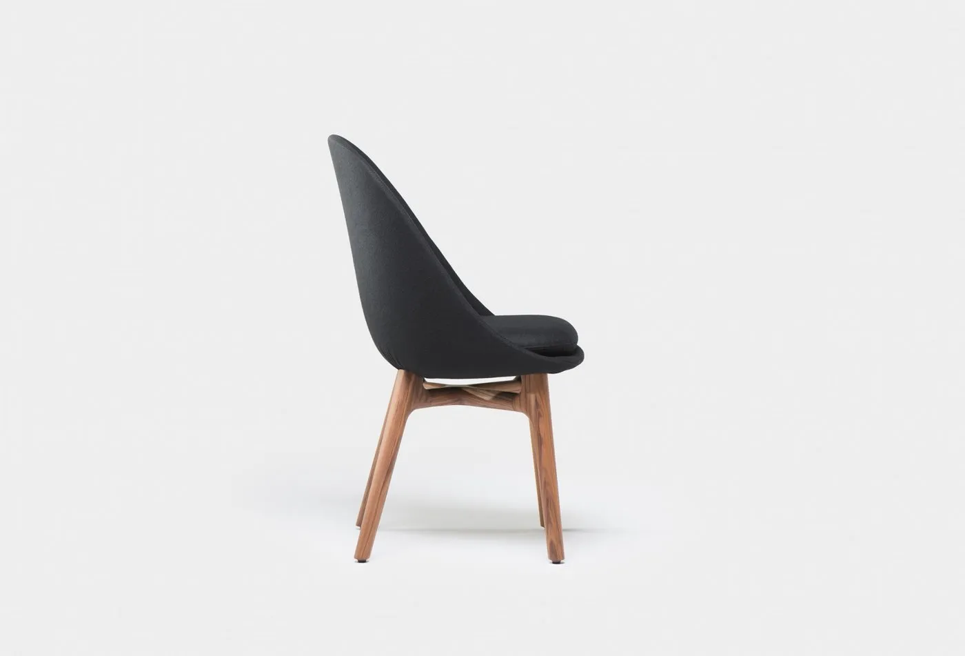 750 Solo Dining Chair – De La Espada at Mesmetric