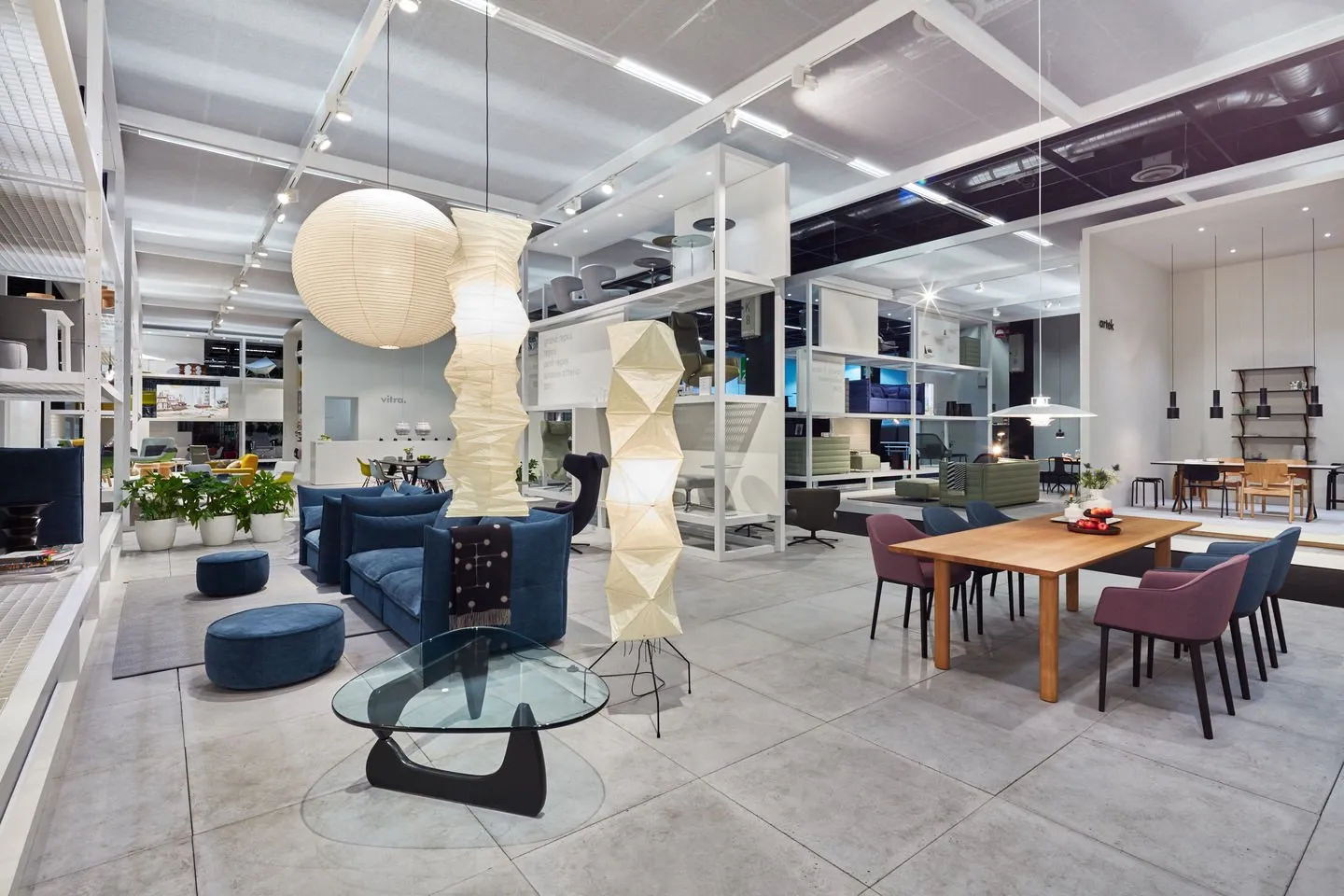 Akari 33N – Vitra at Mesmetric