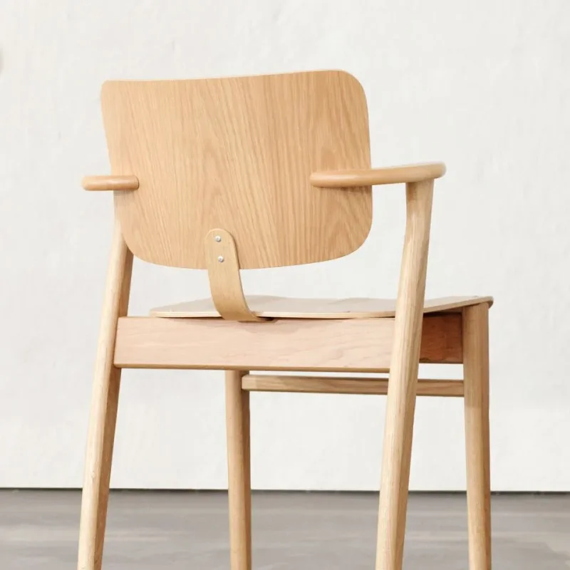 Domus chair - Artek w Mesmetric