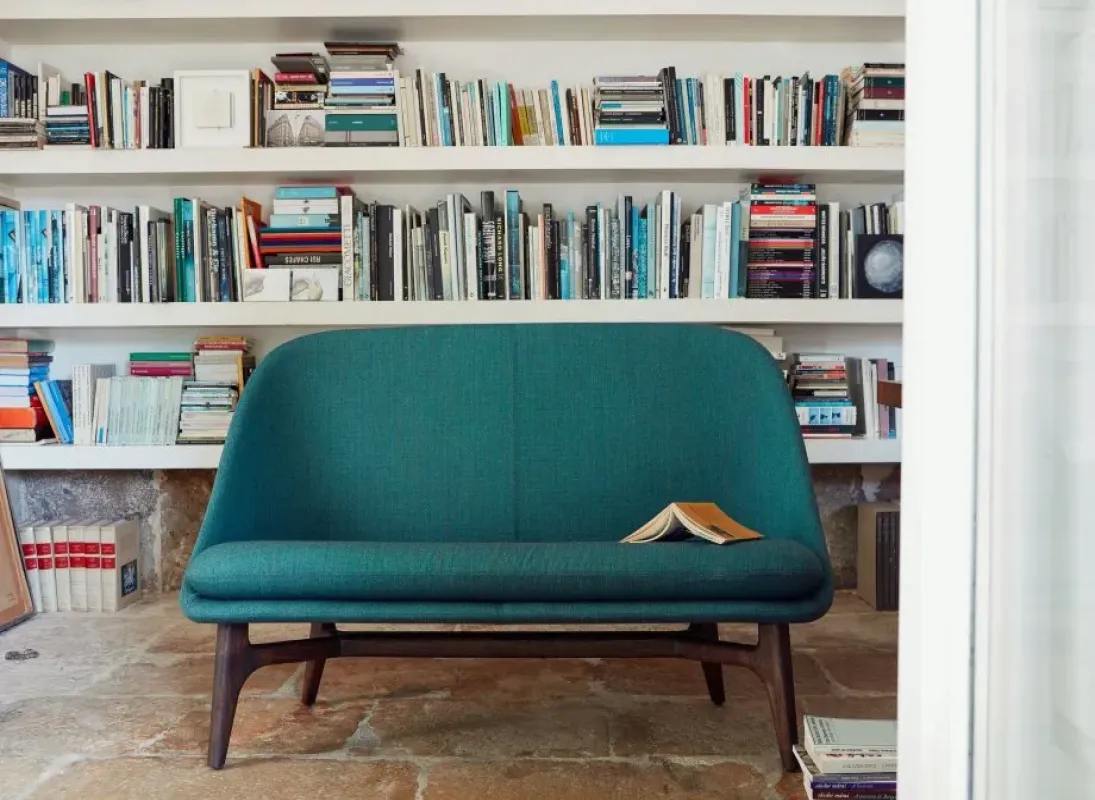 750L Solo Sofa – De La Espada at Mesmetric