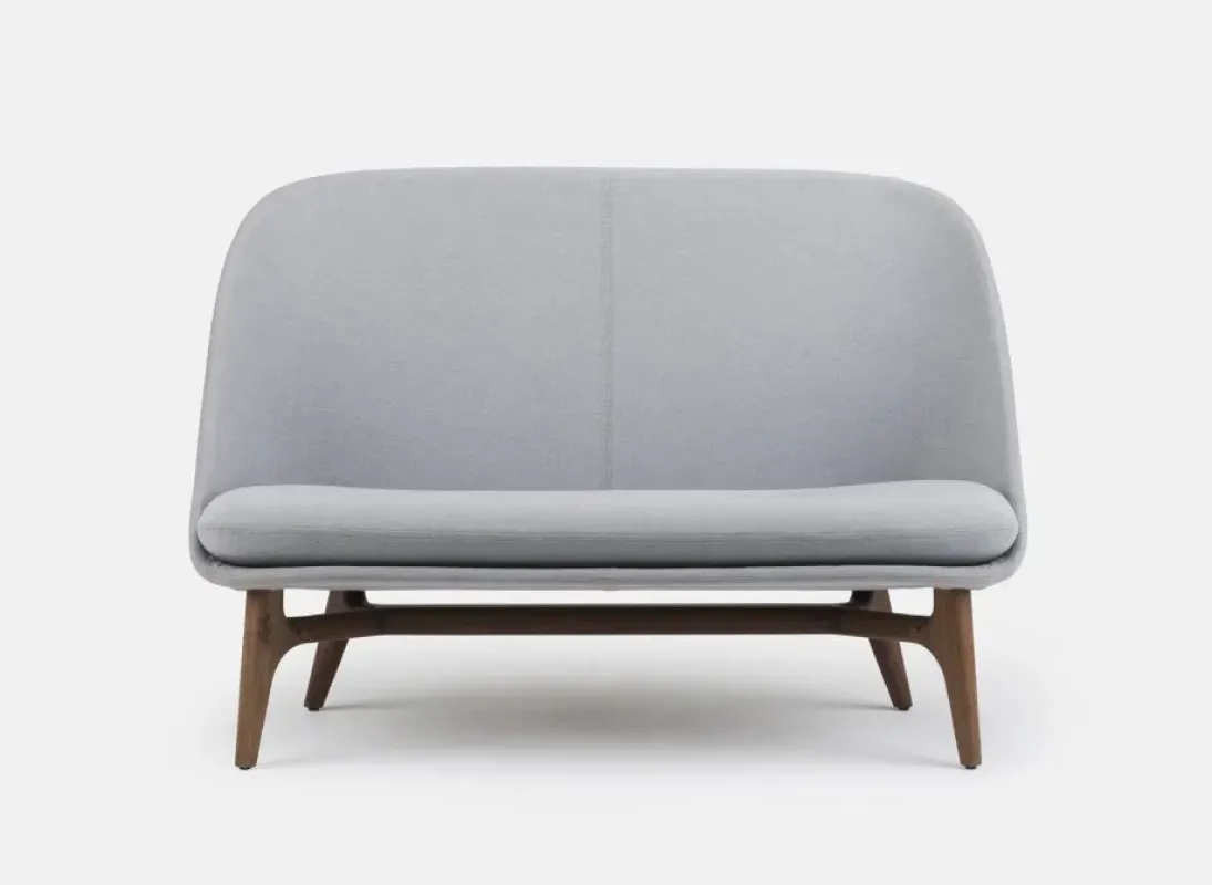 750L Solo Sofa – De La Espada at Mesmetric