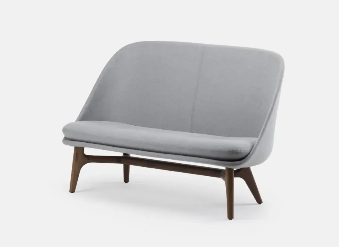 750L Solo Sofa – De La Espada at Mesmetric