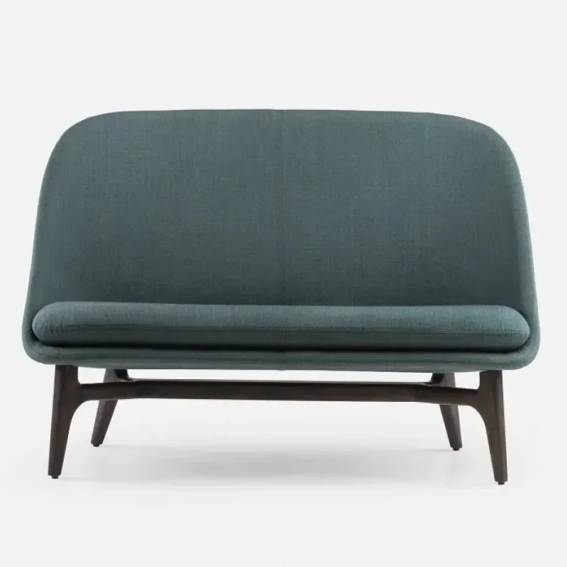750L Solo Sofa – De La Espada at Mesmetric