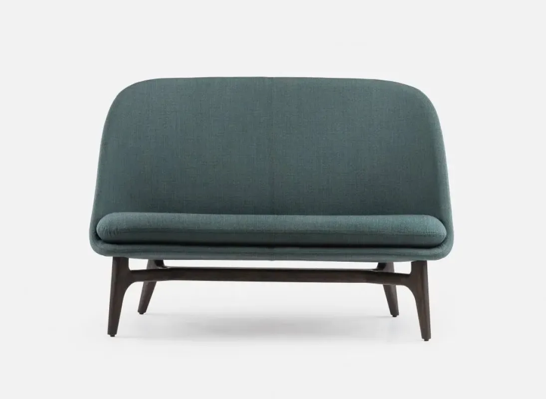 750L Solo Sofa – De La Espada at Mesmetric