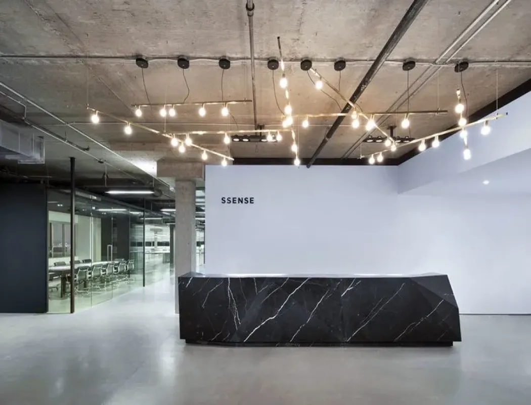 Dot Line – Lambert&Fils at Mesmetric