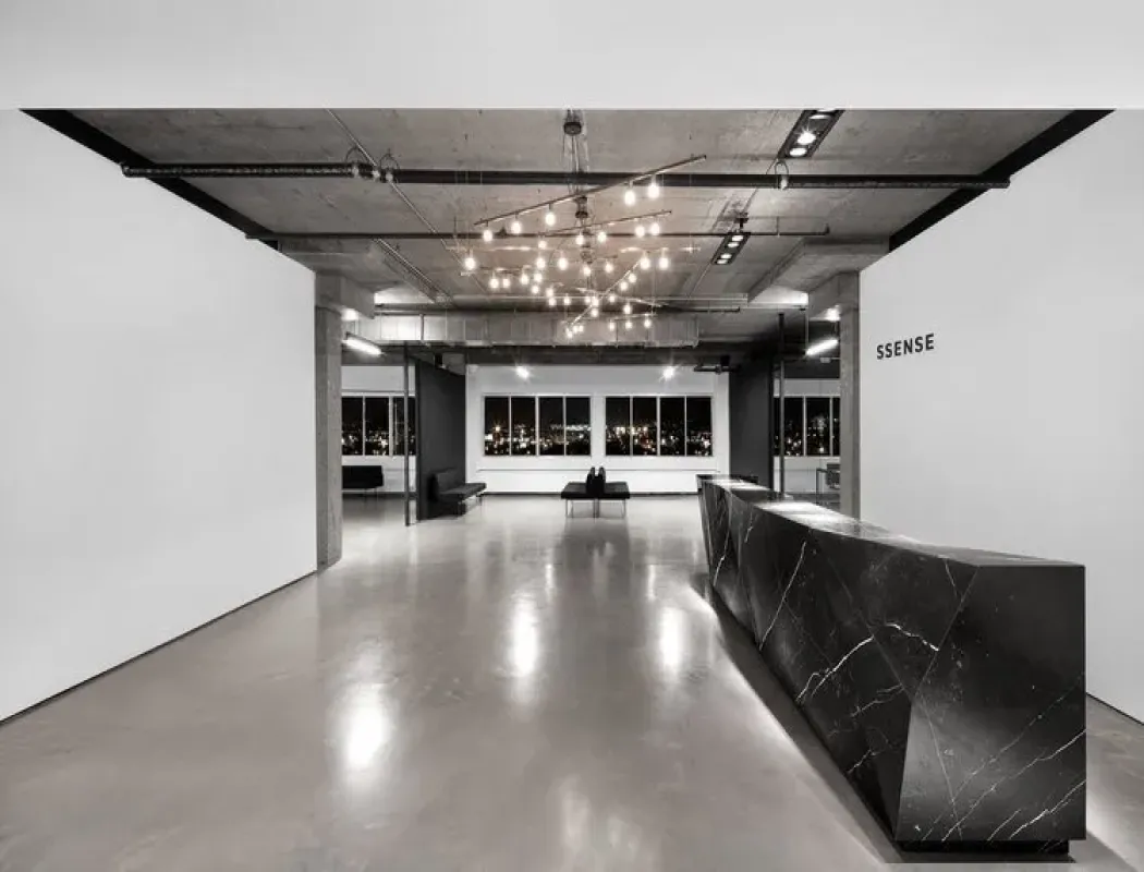 Dot Line – Lambert&Fils at Mesmetric