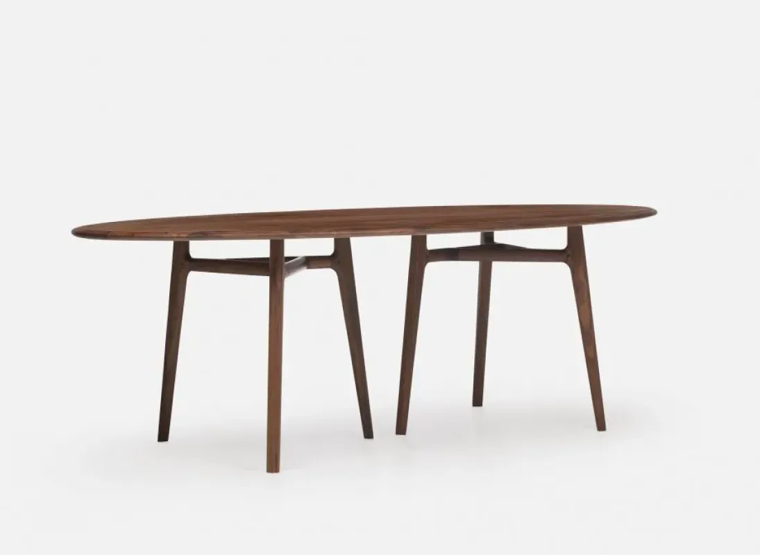 752 Solo Dining Table - De La Espada w Mesmetric