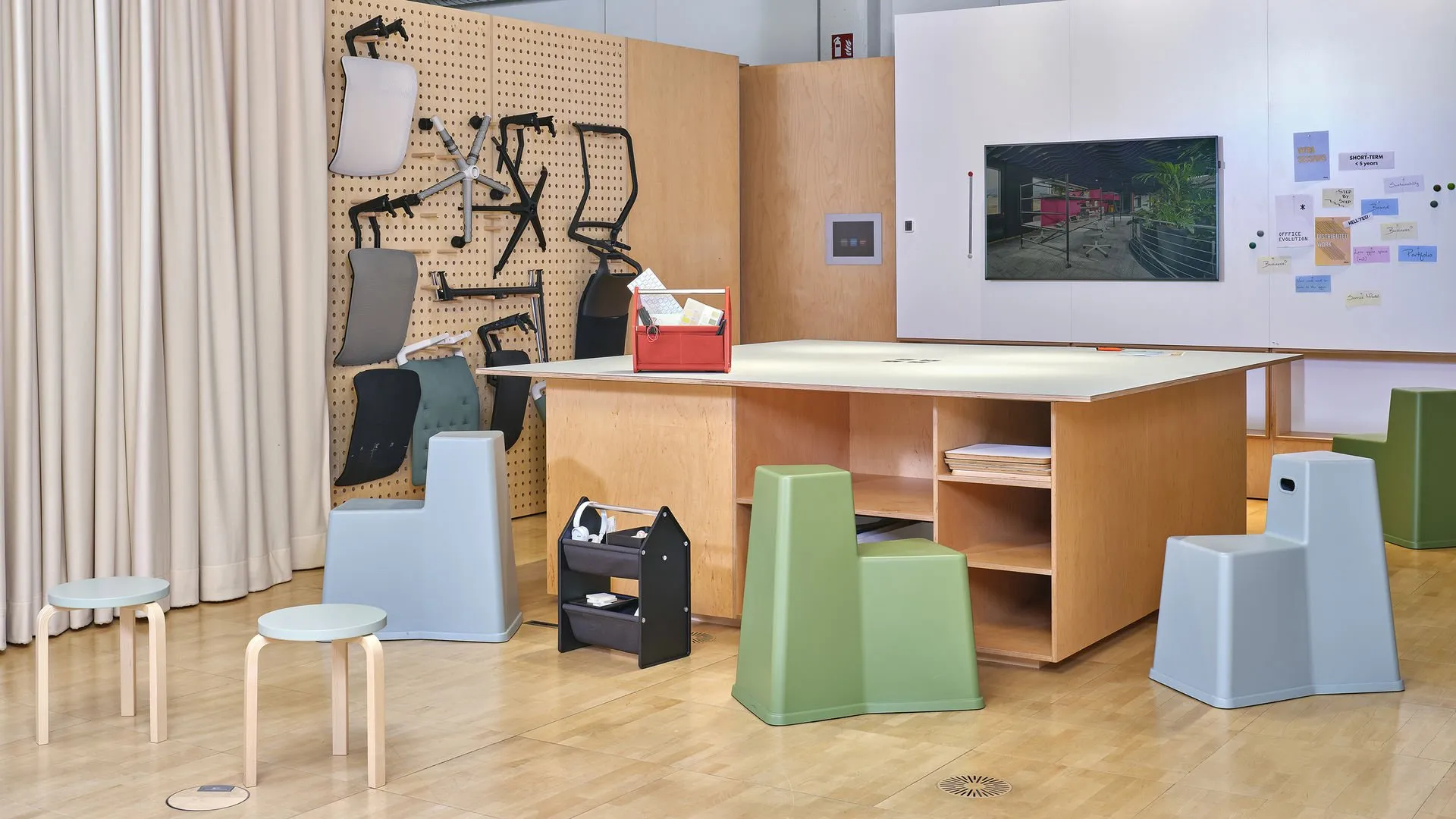Drop Box - Vitra w Mesmetric